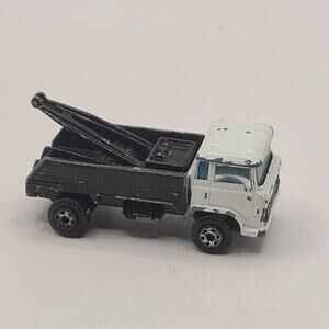 1970’s Yat Ming Wrecker Tow Truck White & Black Die-Cast - Hong Kong Toy